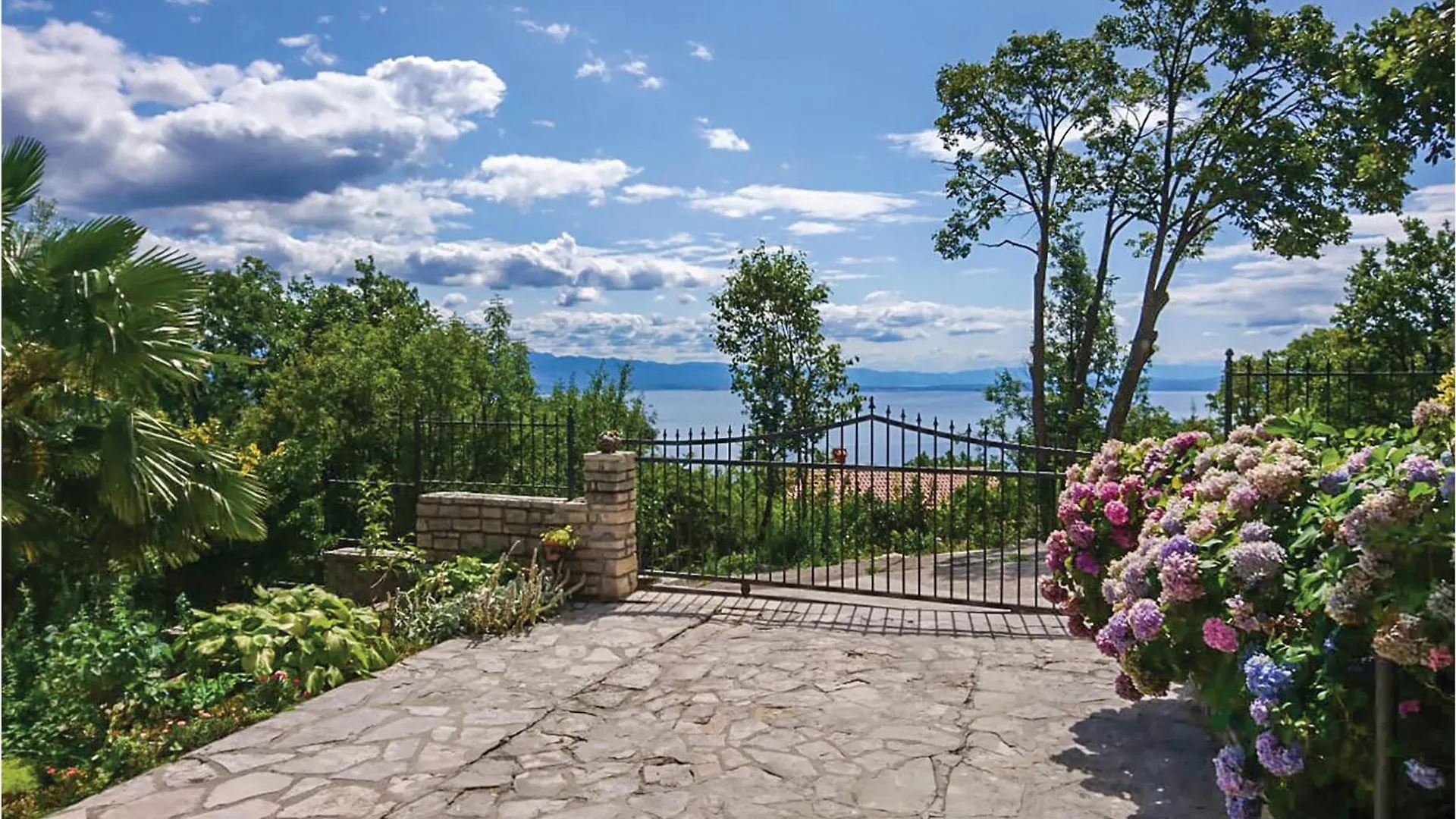 Beautiful Apartment In Veprinac With Wifi 0*,  Croatia