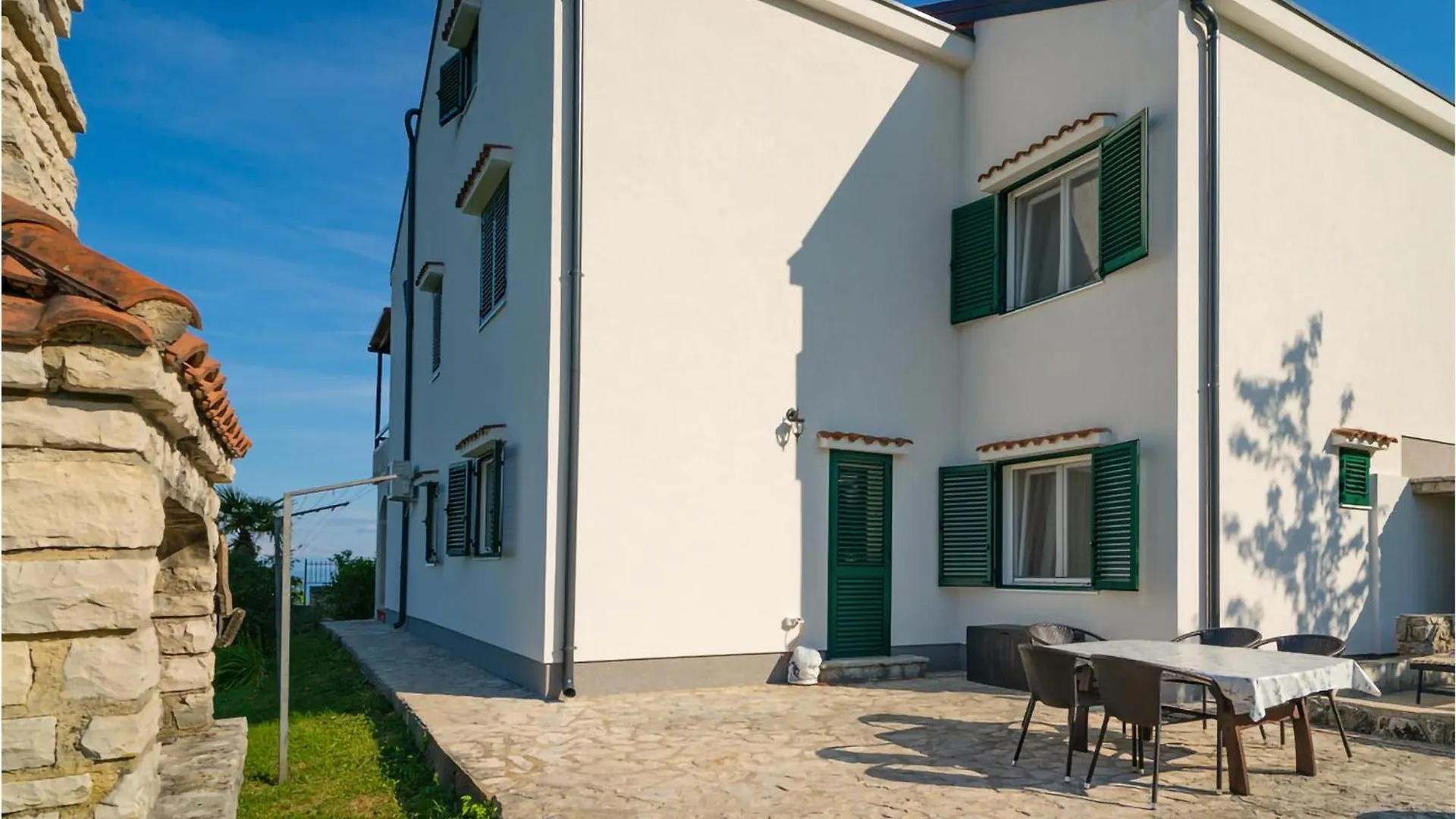 Beautiful Apartment In Veprinac With Wifi