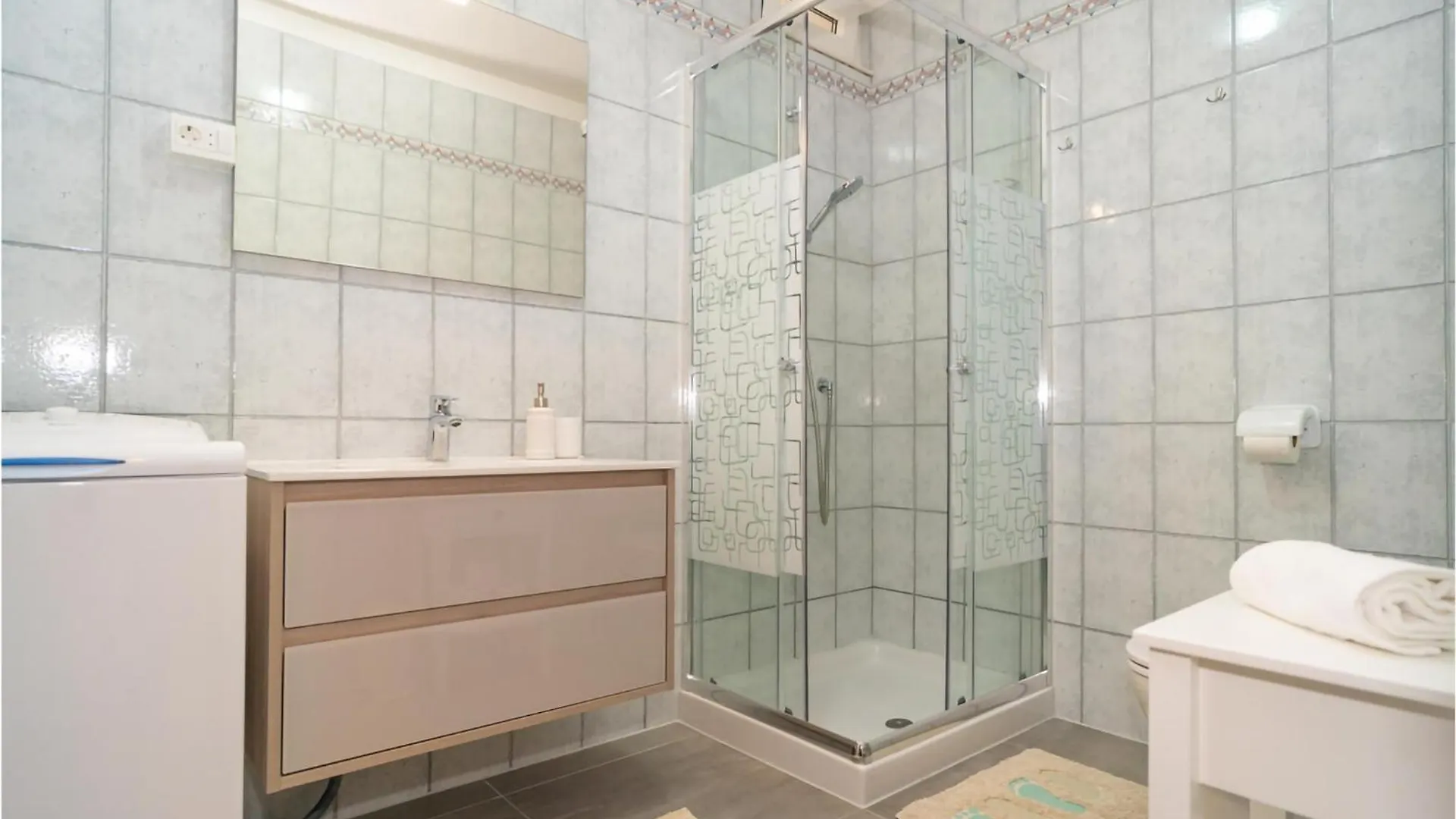Beautiful Apartment In Veprinac With Wifi